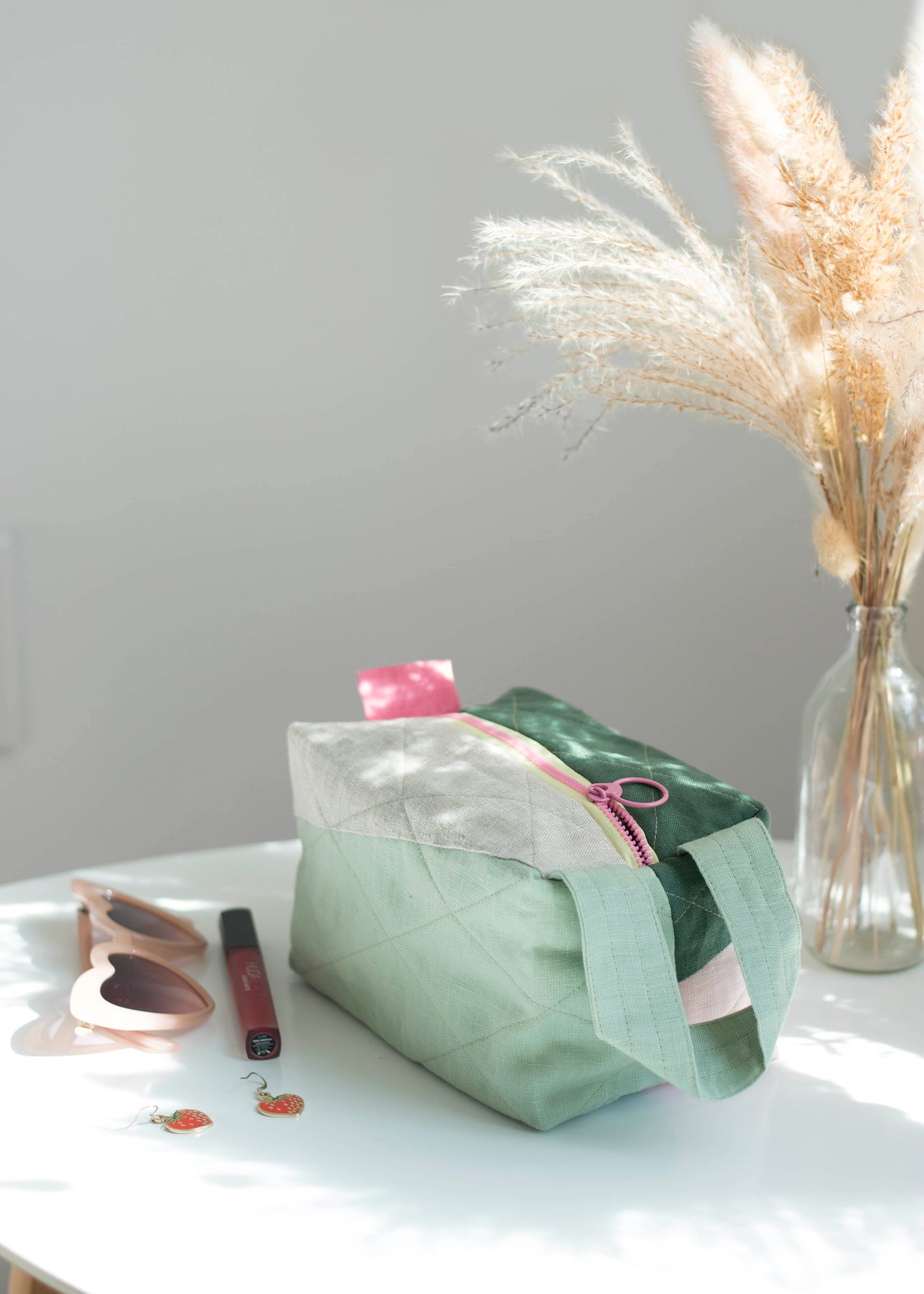 Green Pink | Linen Quilted Pouch