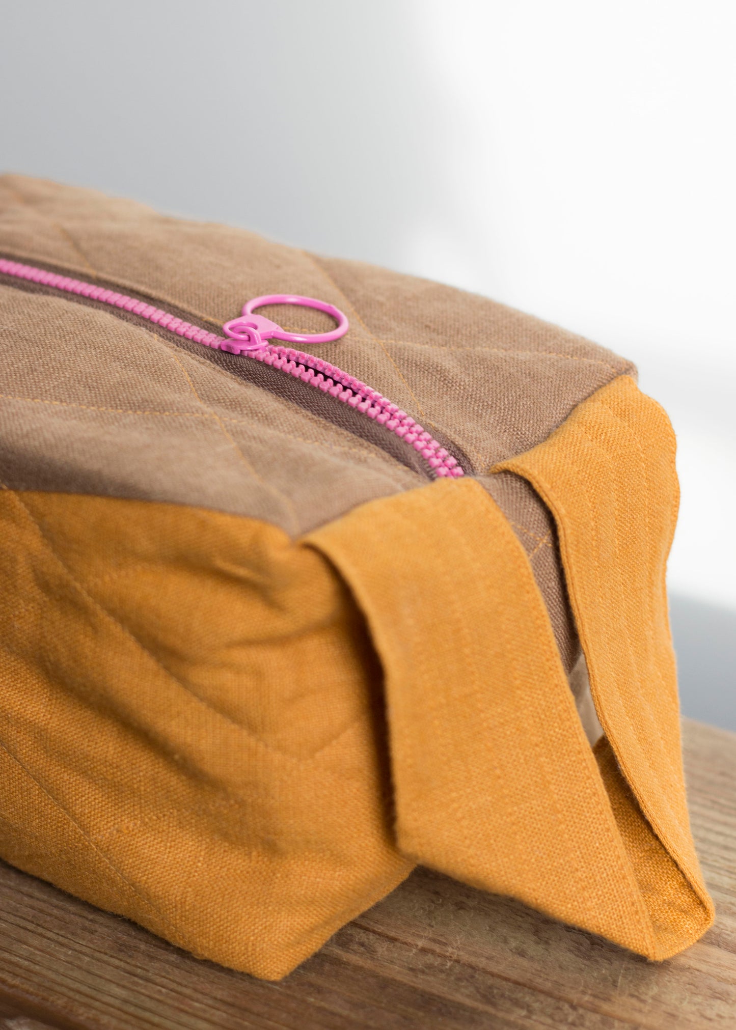 Caramel Sand | Linen Quilted Pouch
