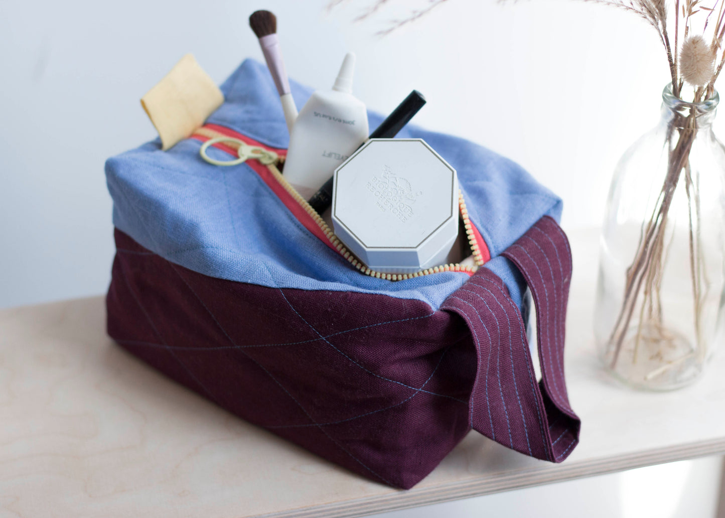 Linen Quilted Pouch (Lavender Cherry)