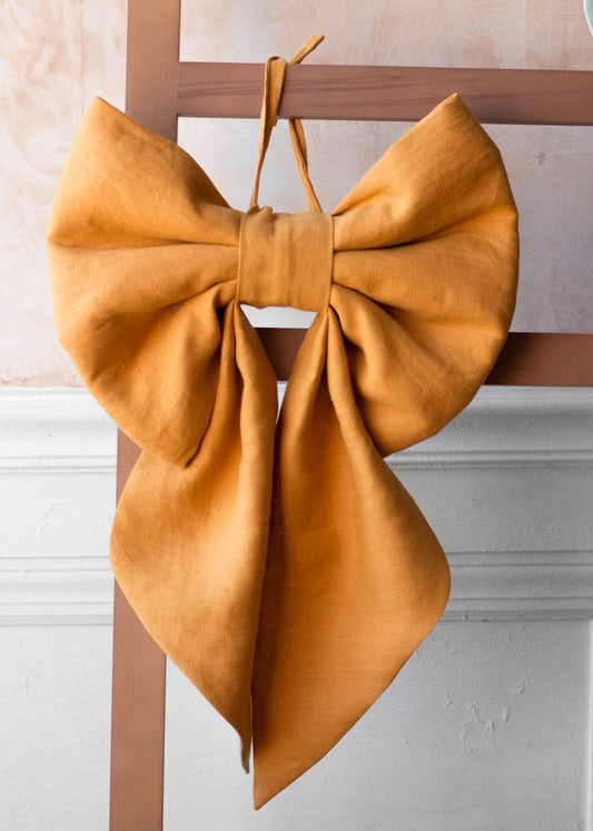 Sand Giant Linen Bow