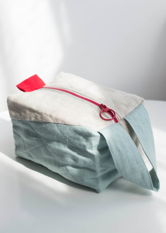 Linen Quilted Pouch (Blue Red)